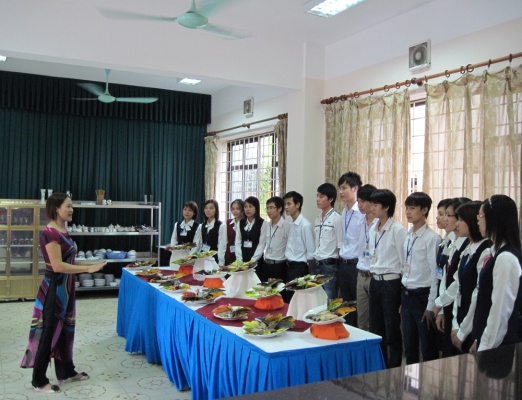 Trường Cao đẳng Du lịch và Thương mại tuyển sinh năm 2016